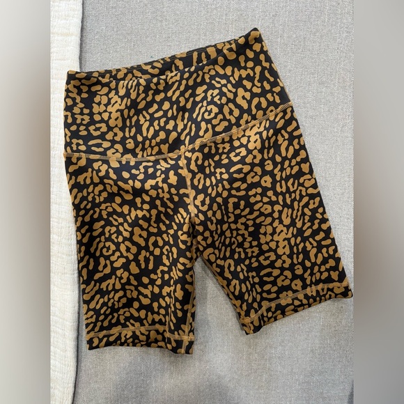 Tan Lines workout athletic Leopard Print Biker Shorts - Picture 1 of 2